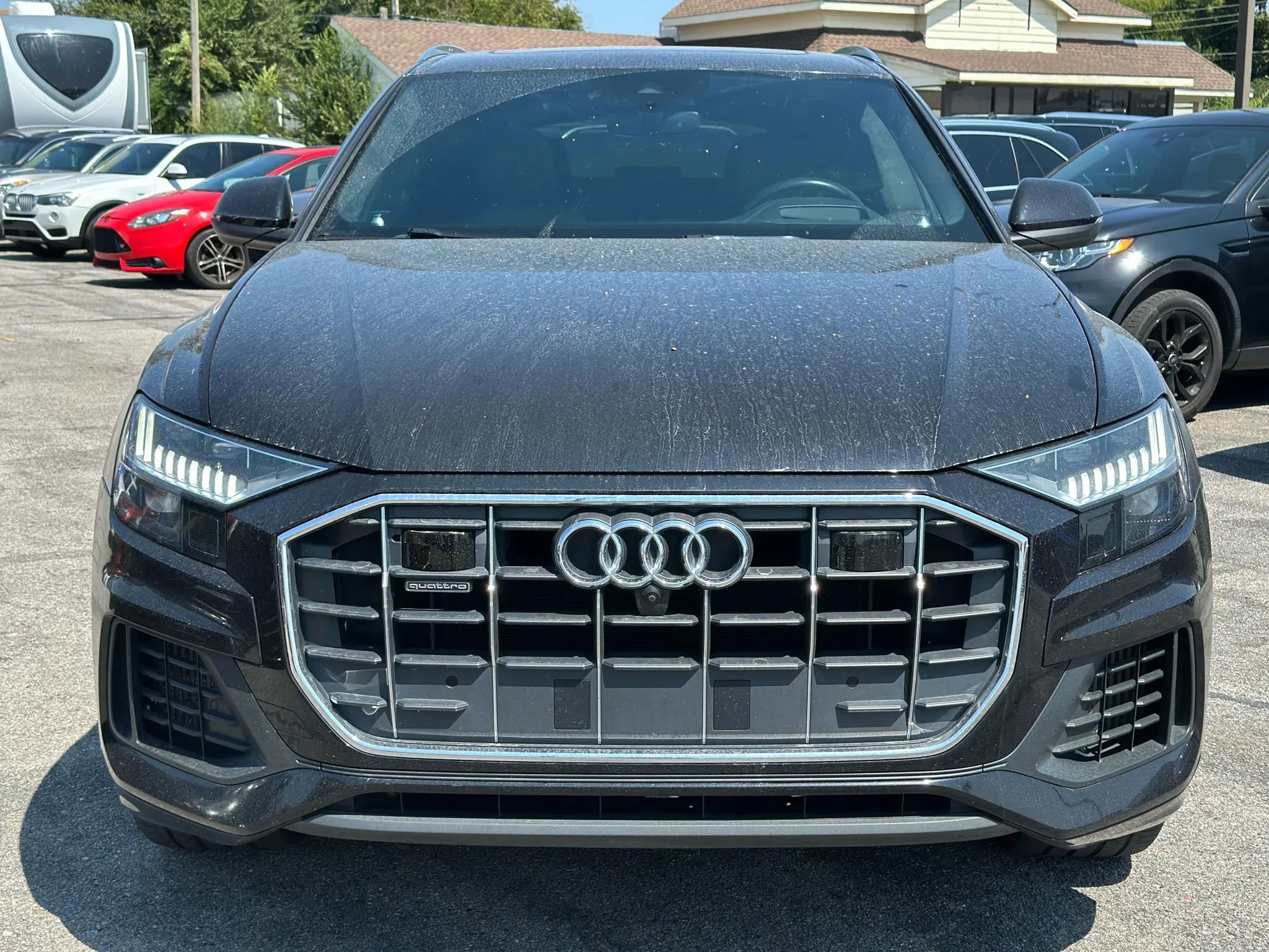 Used 2019 Audi Q8 Prestige w/ Luxury Package AWD/4WD image 3