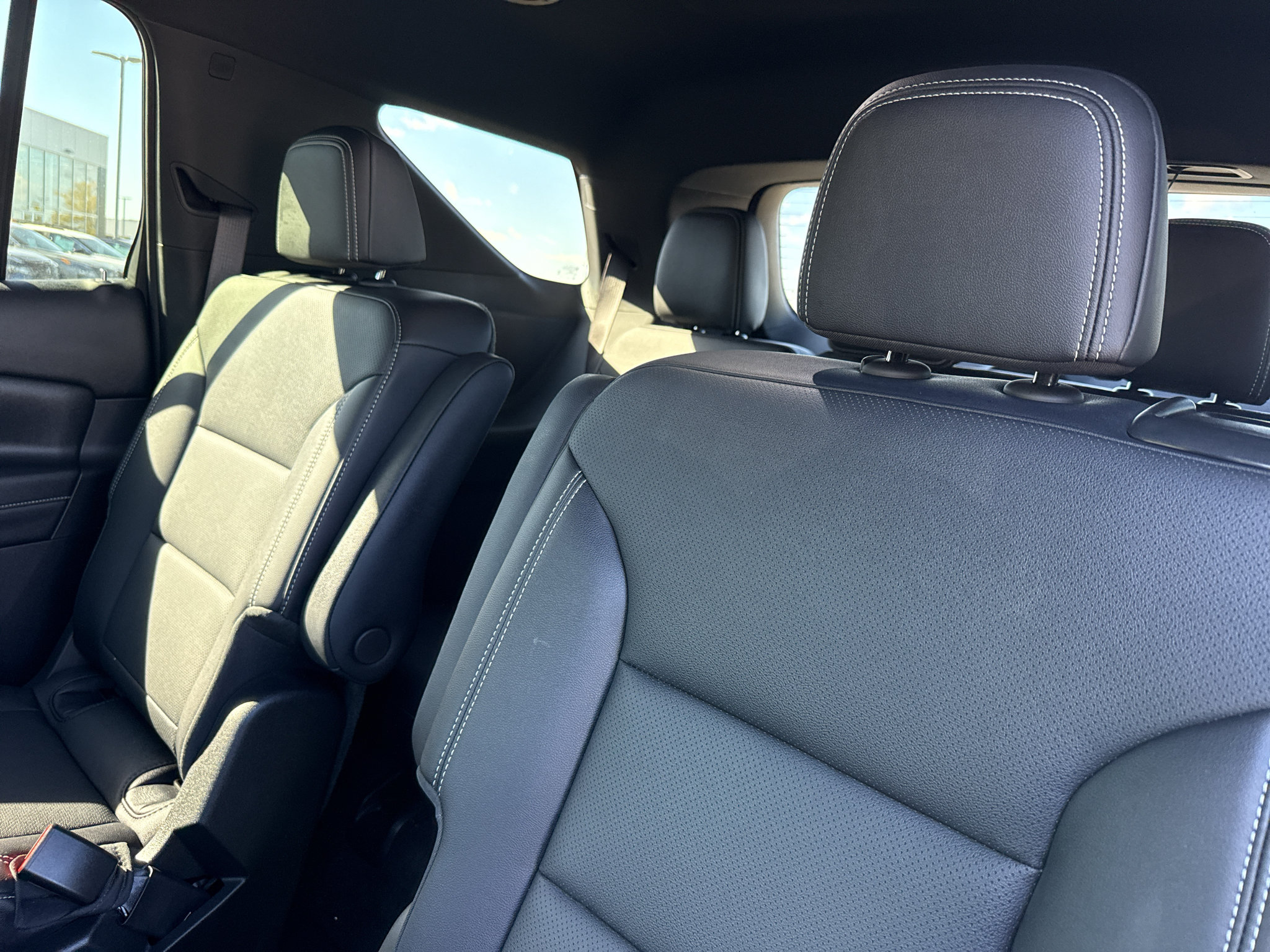 Certified 2026 Chevrolet Traverse LT AWD/4WD image 14