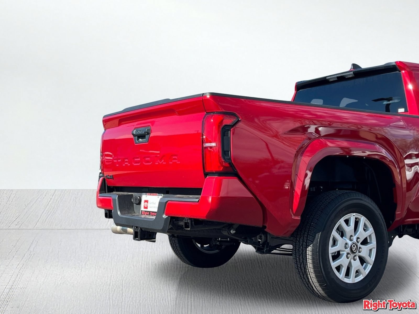 Certified 2026 Toyota Tacoma SR5 AWD/4WD image 12