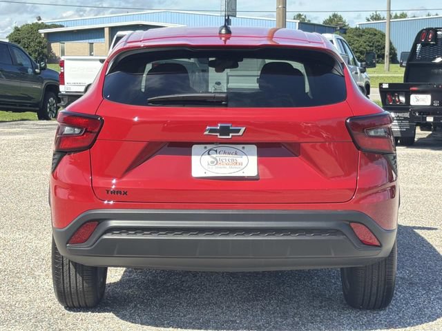 New 2026 Chevrolet Trax LS w/ LS Convenience Package FWD image 9