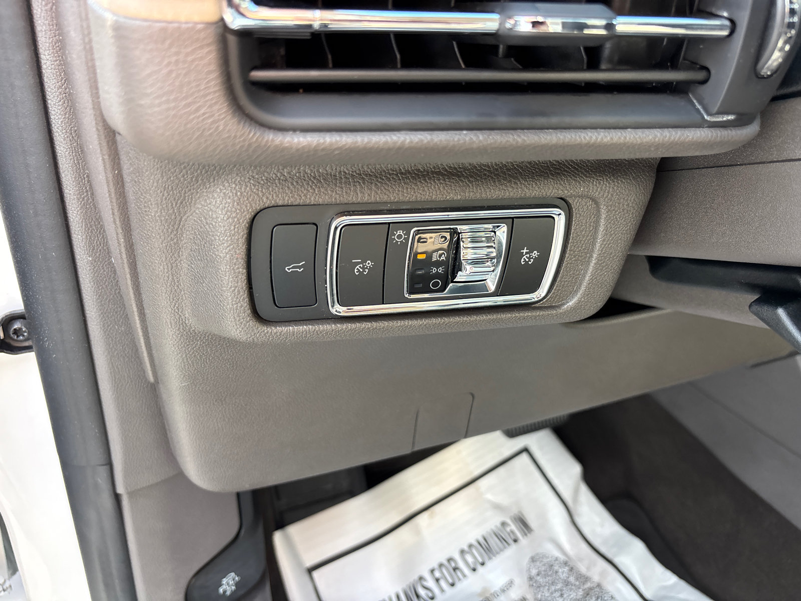 Certified 2022 Lincoln Corsair AWD w/ Equipment Group 101A image 14