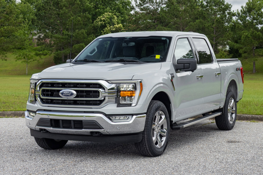 Used 2023 Ford F150 XLT w/ Equipment Group 302A High AWD/4WD image 3