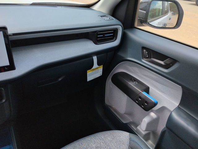 New 2026 Ford Maverick XLT w/ XLT Luxury Package FWD image 17