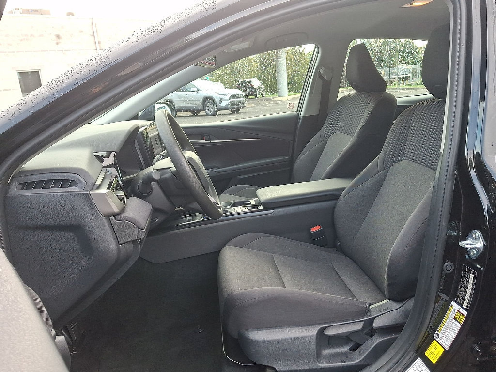 Certified 2025 Toyota Camry LE FWD image 14