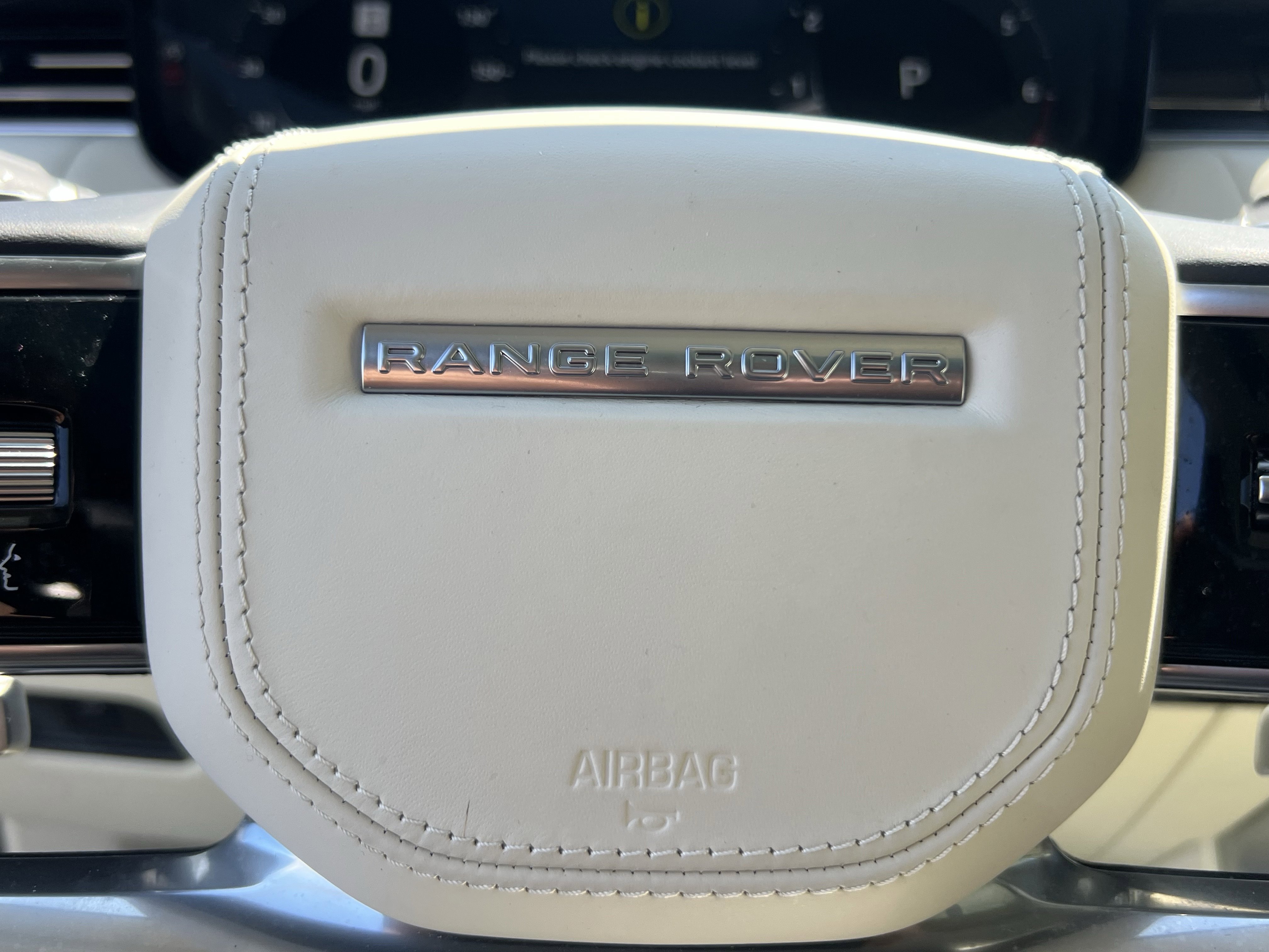 Certified 2023 Land Rover Range Rover Long Wheelbase SE image 19