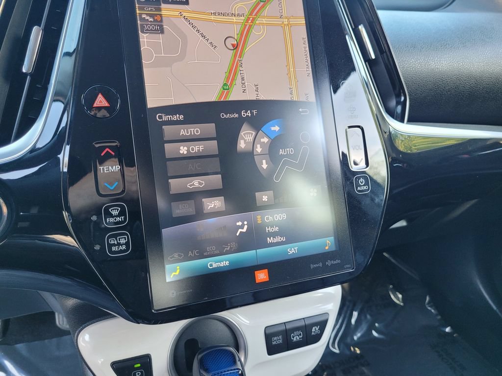 Used 2017 Toyota Prius Prime Advanced w/ Carpet Mat Package FWD image 20