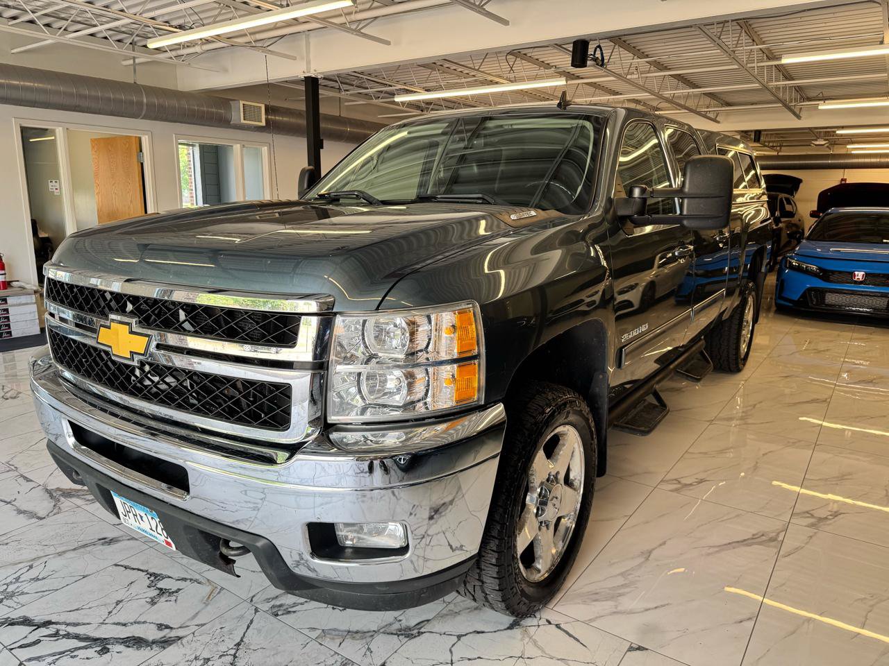 Used 2014 Chevrolet Silverado 2500 LTZ w/ LTZ Plus Package AWD/4WD image 3