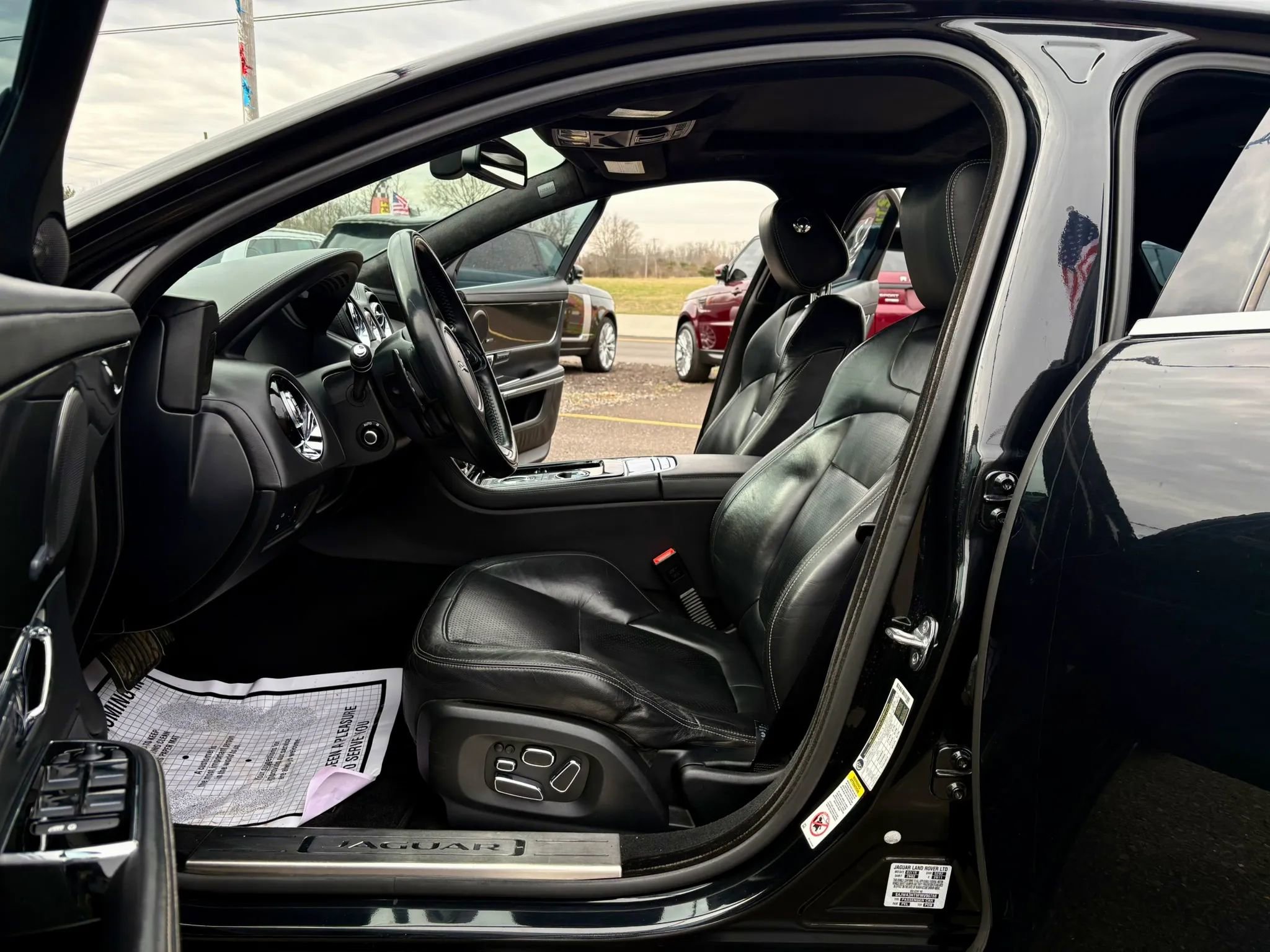 Used 2015 Jaguar XJ Supercharged image 18