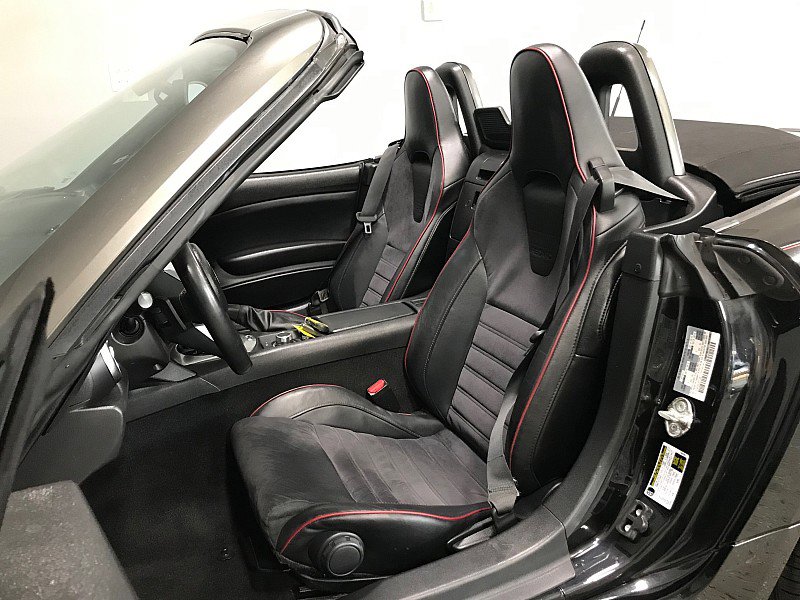 Used 2017 FIAT 124 Spider Abarth image 19