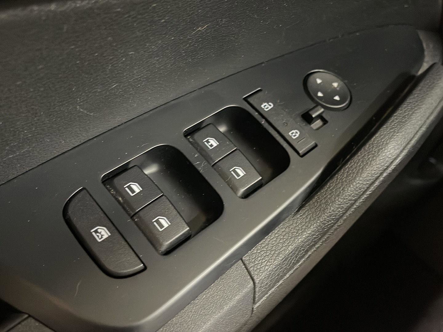 Used 2023 Kia Sportage LX image 15