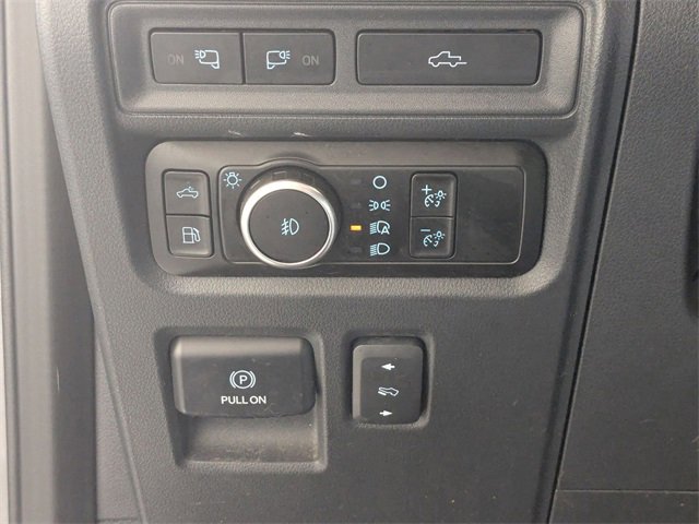 Used 2023 Ford F150 Lariat w/ Trailer Tow Package image 16