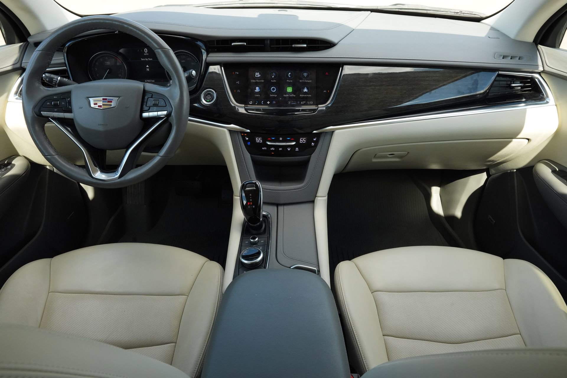 Certified 2022 Cadillac XT6 Premium Luxury w/ Technology Package image 7