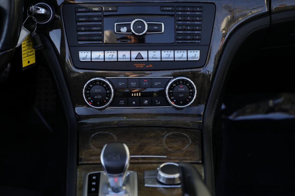 Used 2015 Mercedes-Benz SL 400 w/ Premium I Package image 33