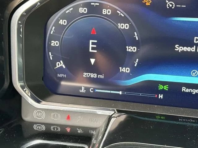 Used 2022 Chevrolet Silverado 1500 LT AWD/4WD image 42