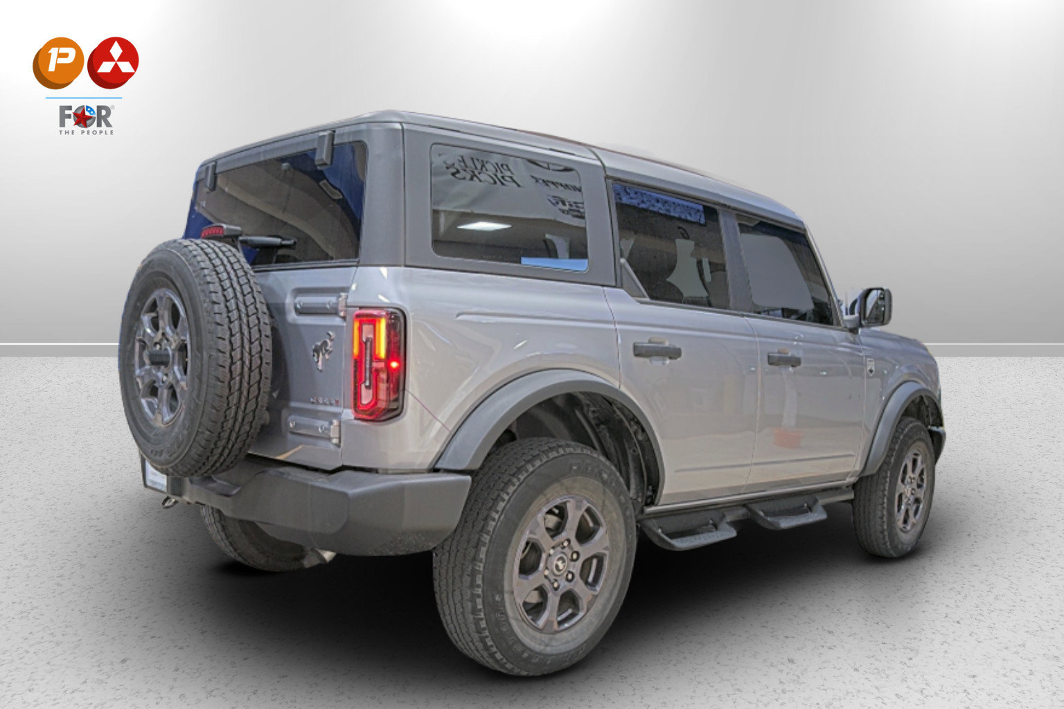 Used 2023 Ford Bronco Big Bend image 3