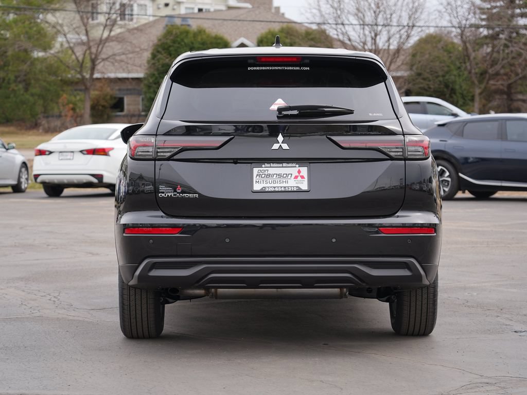 New 2026 Mitsubishi Outlander ES AWD/4WD image 4