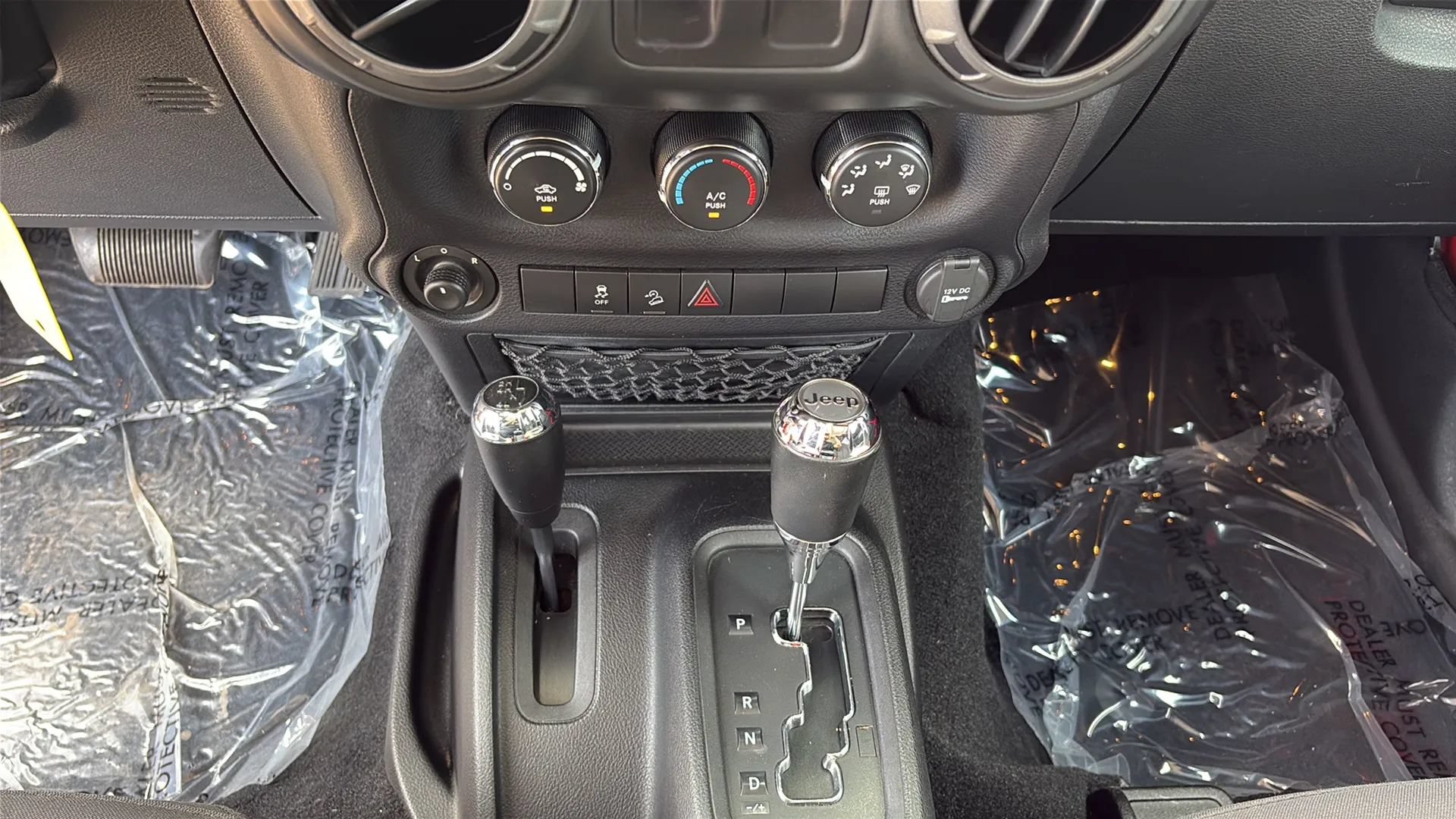 Used 2014 Jeep Wrangler Sport w/ Quick Order Package 24S AWD/4WD image 11