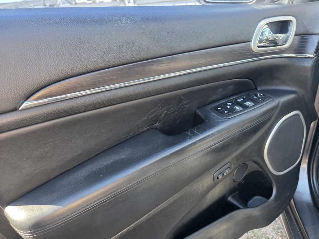 Used 2014 Jeep Grand Cherokee Summit image 14