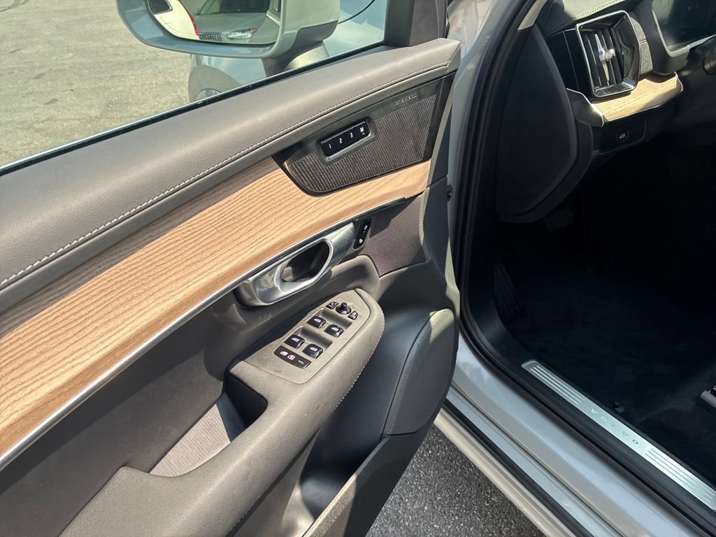 Certified 2026 Volvo XC90 B6 Plus AWD/4WD image 10