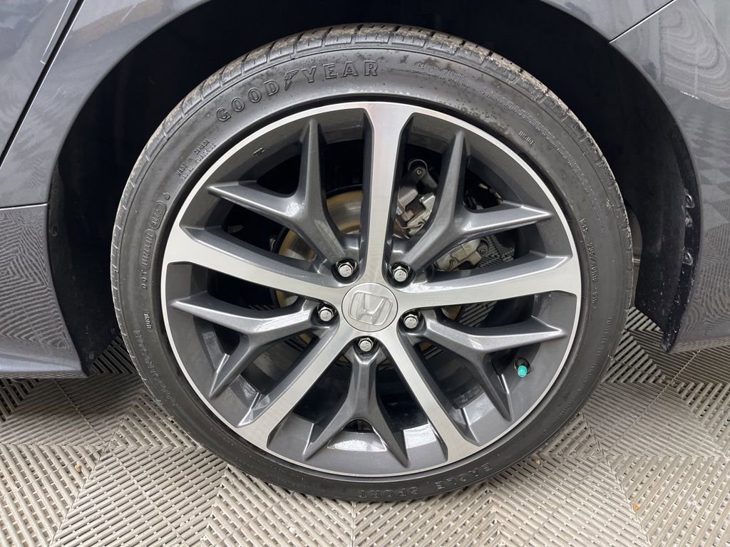 Used 2022 Honda Civic Touring image 29