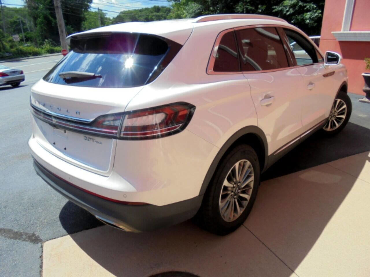 Used 2019 Lincoln Nautilus Select image 19