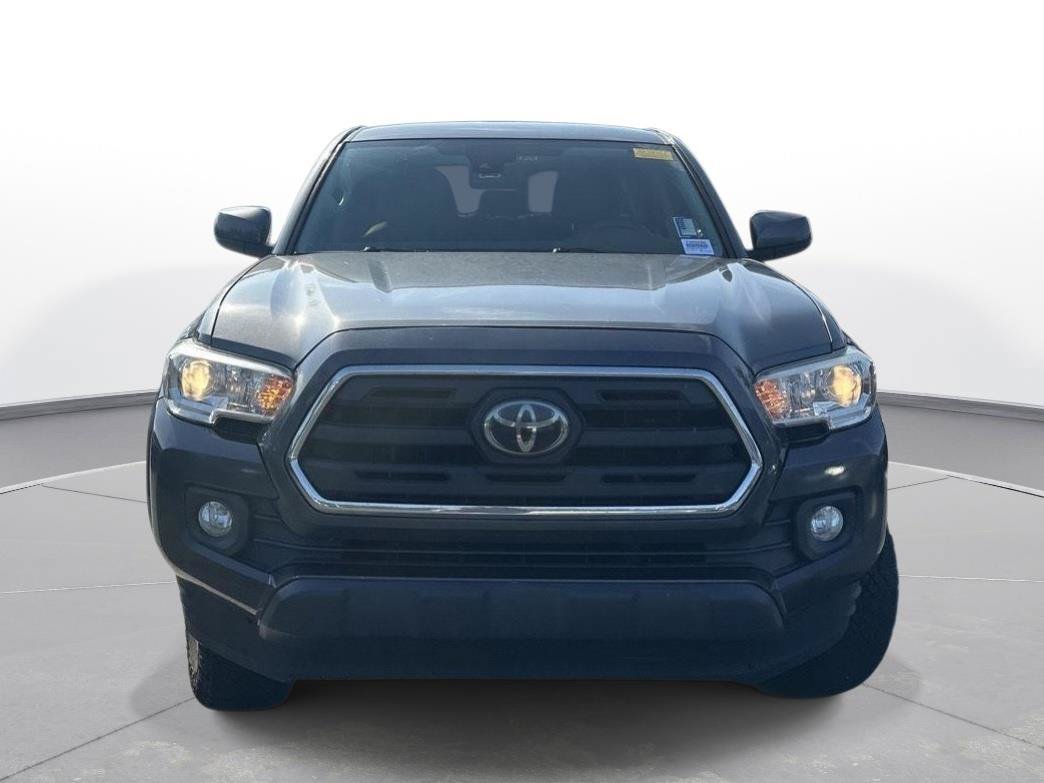Used 2019 Toyota Tacoma SR5 RWD image 3