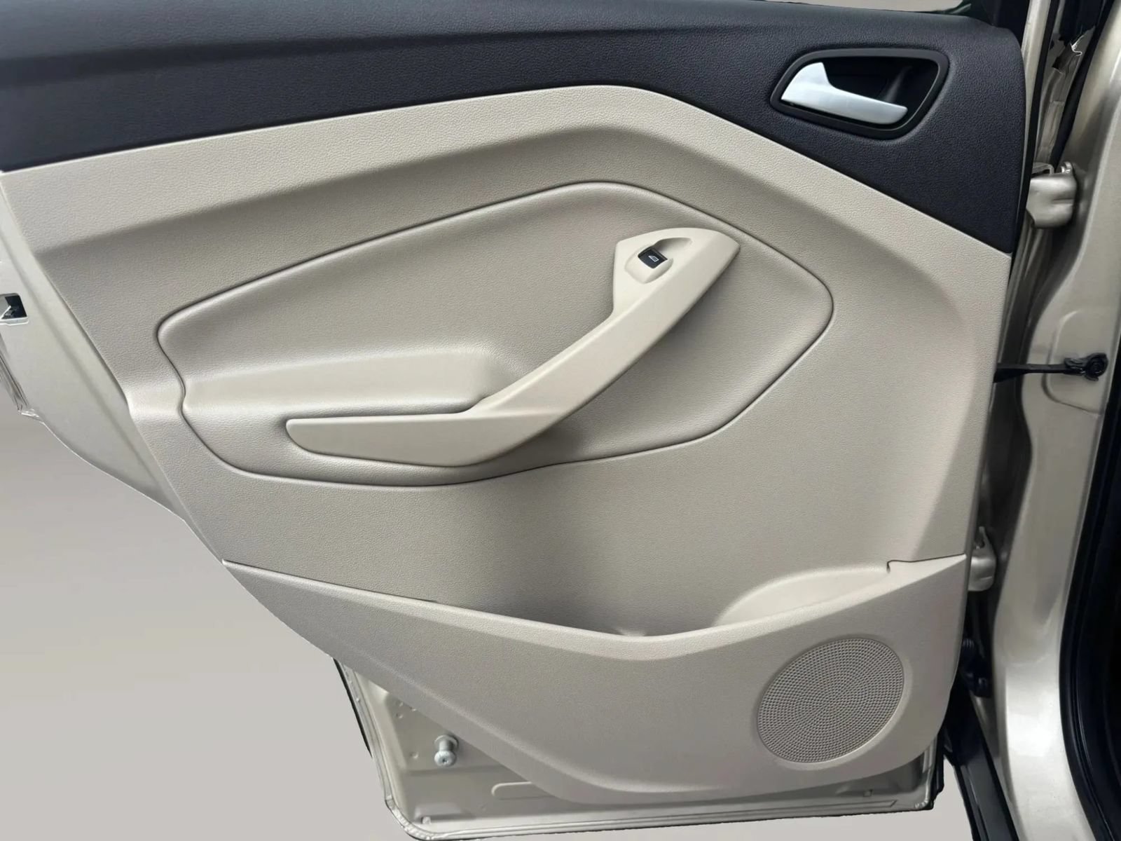 Used 2018 Ford Escape SEL FWD image 21
