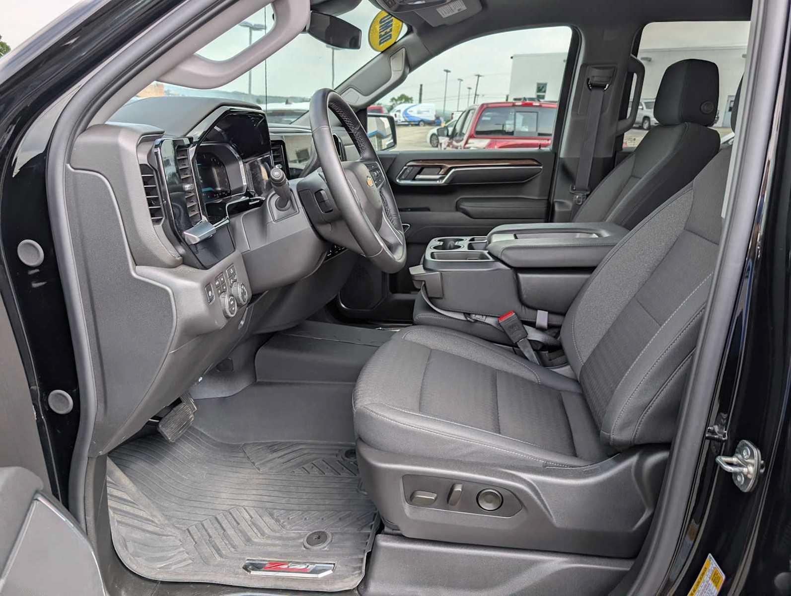 New 2026 Chevrolet Silverado 1500 LT w/ All Star Edition Plus AWD/4WD image 4