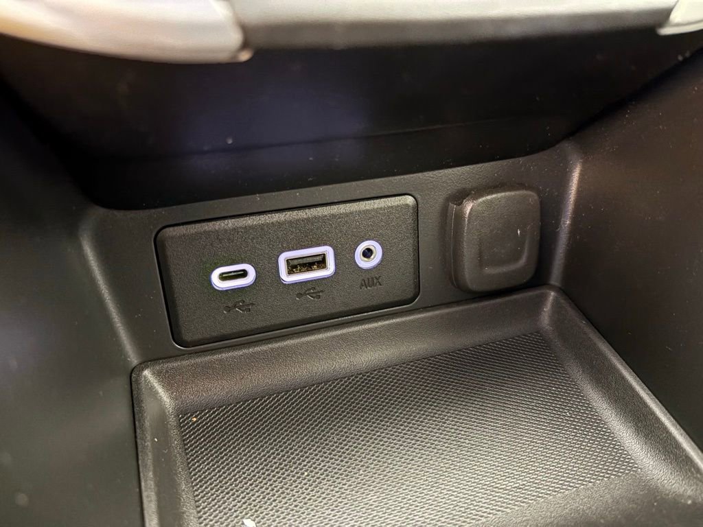 Used 2024 GMC Terrain SLE FWD image 28