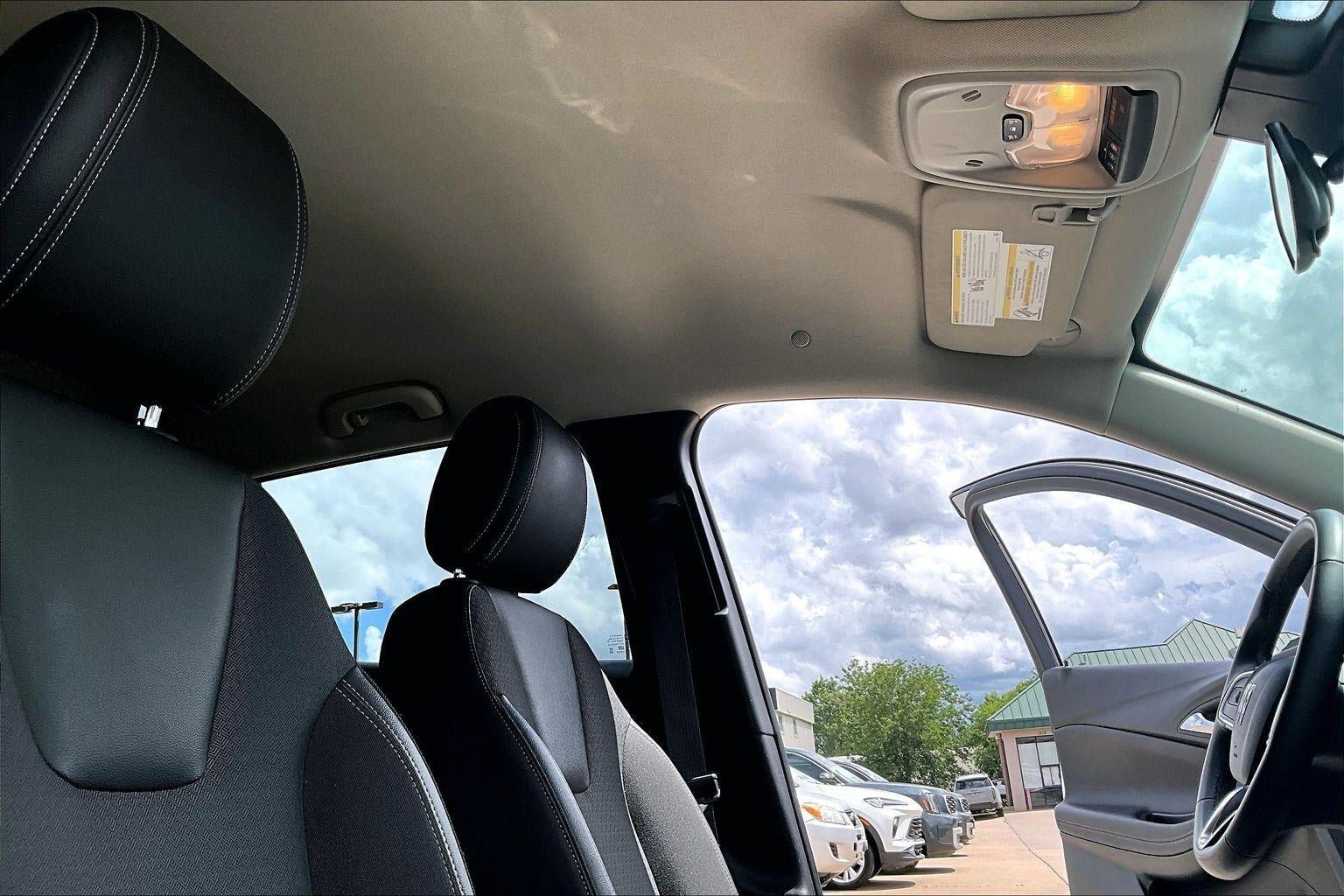 Used 2025 Buick Encore GX Preferred AWD/4WD image 28