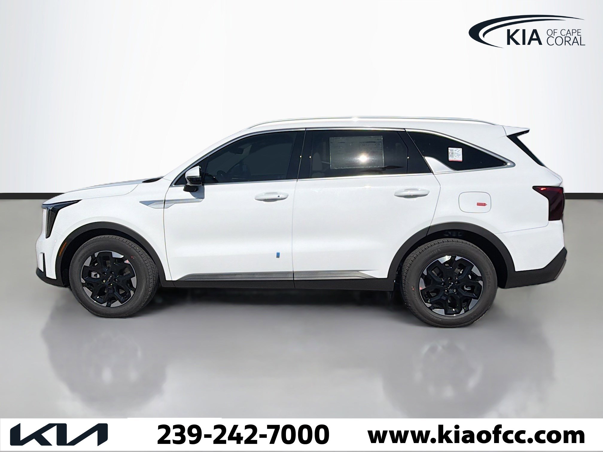 New 2026 Kia Sorento S image 2