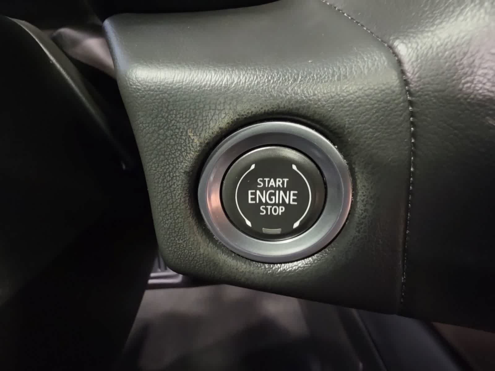 Used 2021 Chevrolet Suburban High Country AWD/4WD image 24
