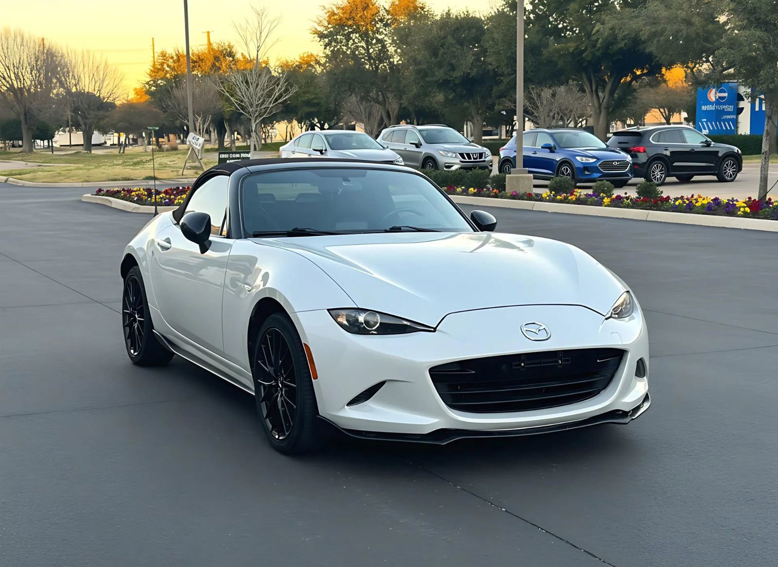 Used 2018 MAZDA MX-5 Miata Club w/ Brembo/BBS Recaro Package image 9