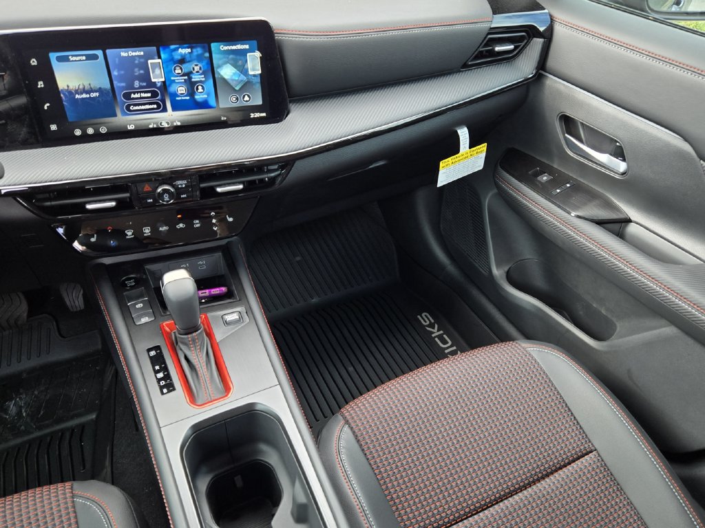 New 2026 Nissan Kicks SR FWD image 12