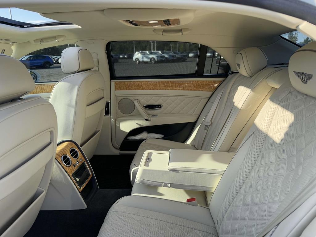 Used 2017 Bentley Flying Spur S V8 image 16