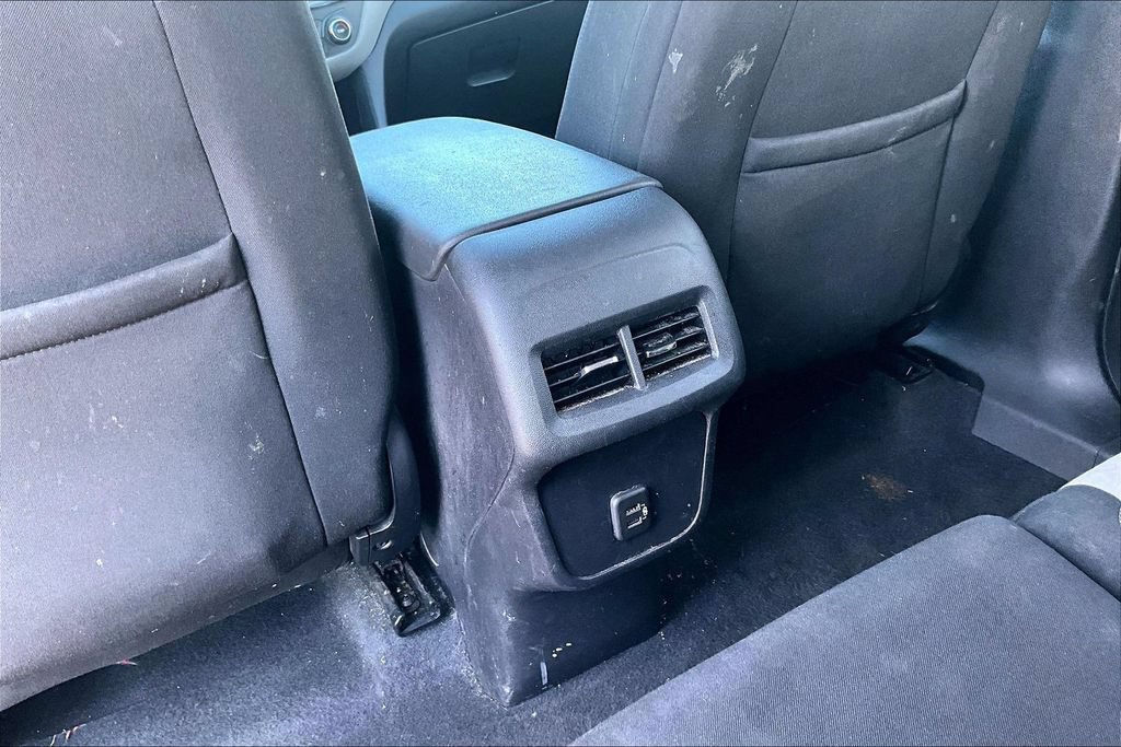 Used 2019 Chevrolet Equinox LS w/ LS Convenience Package FWD image 33