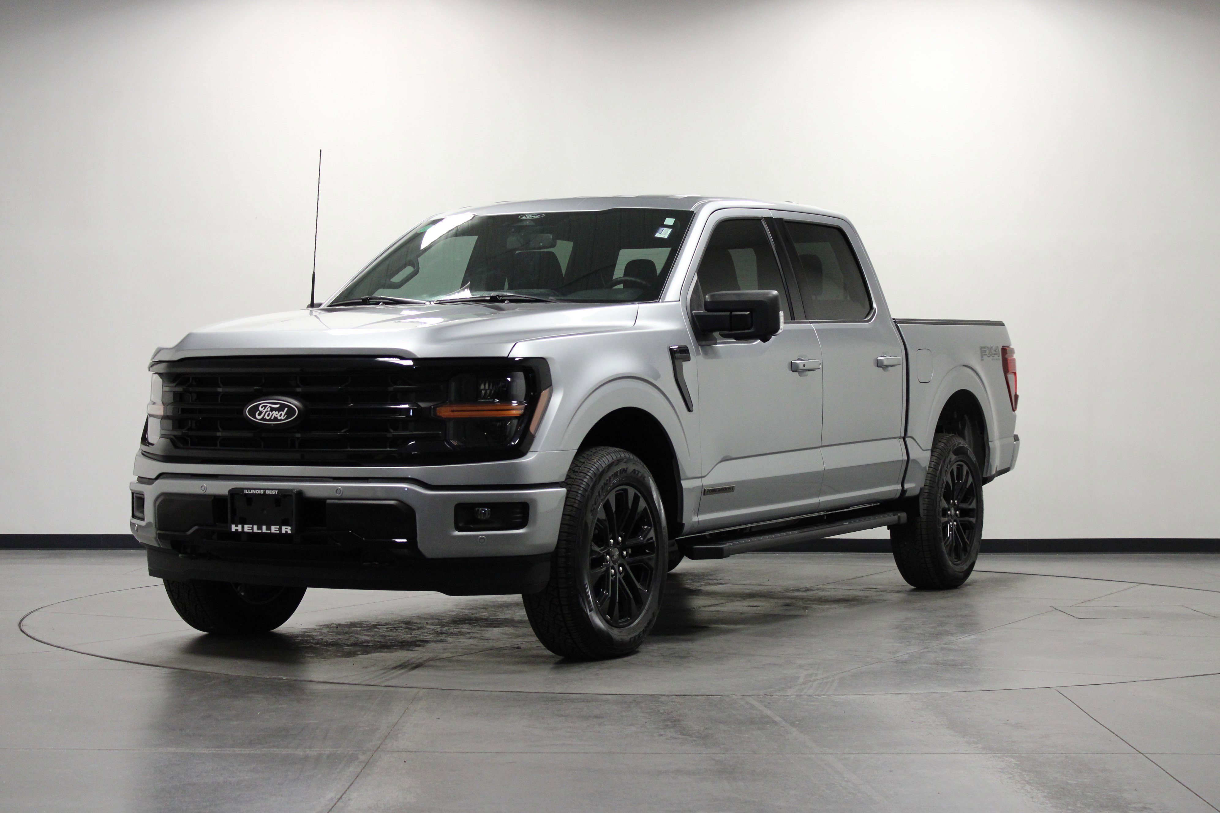 Used 2025 Ford F150 XLT w/ Equipment Group 302A MID image 8