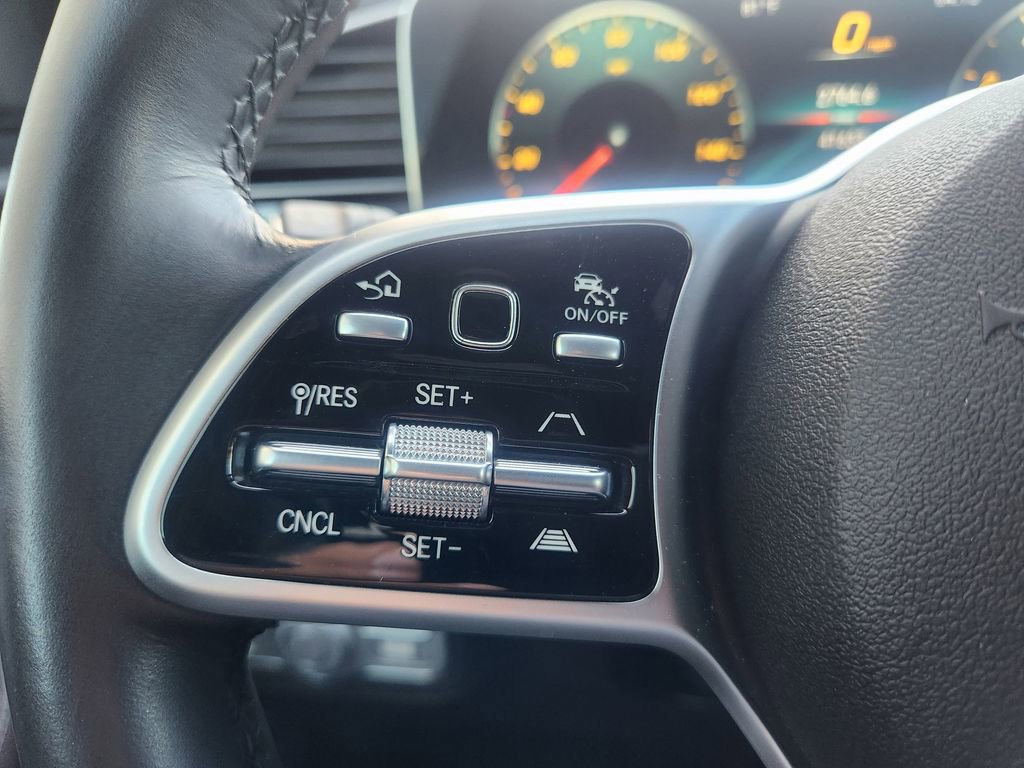 Used 2021 Mercedes-Benz GLS 450 4MATIC image 28