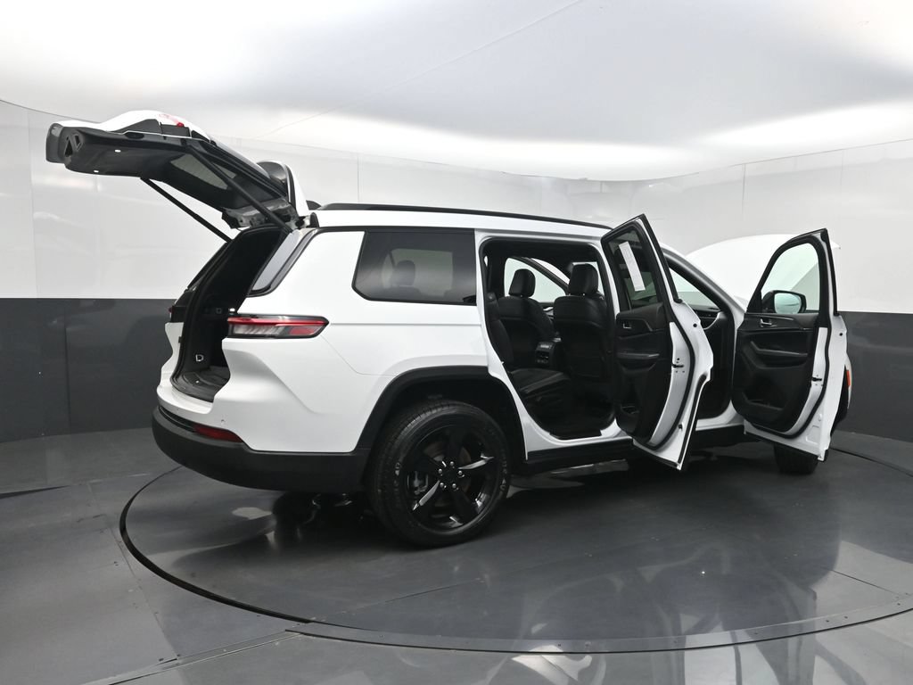 Used 2024 Jeep Grand Cherokee L Altitude AWD/4WD image 42