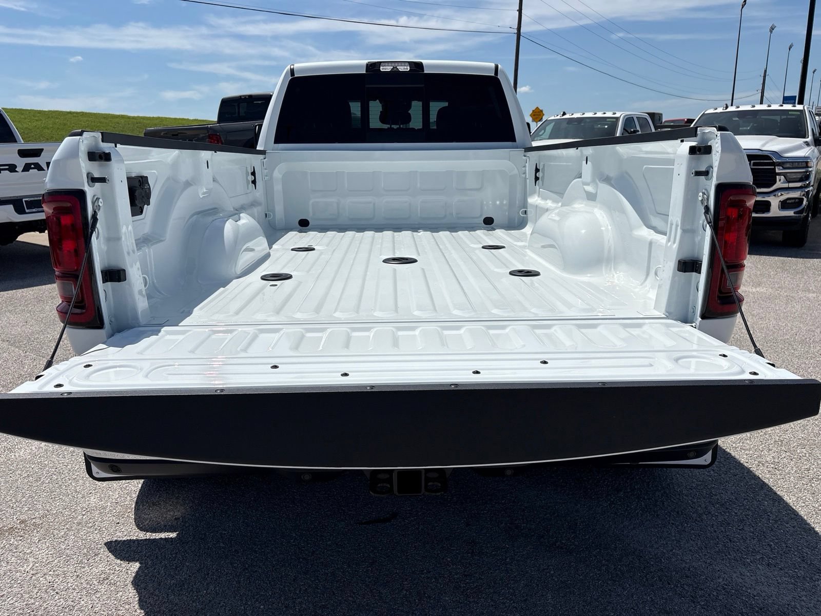 New 2026 RAM 3500 Tradesman AWD/4WD image 29