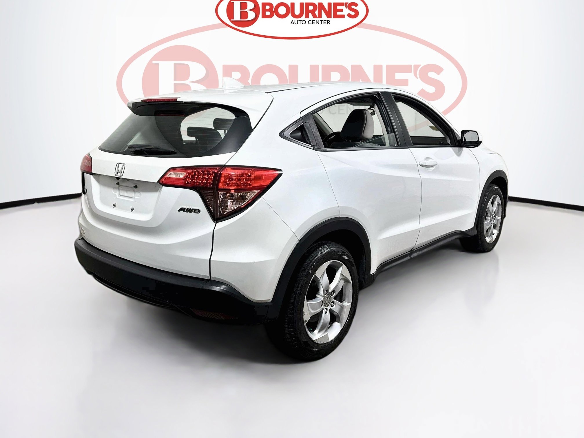 Used 2016 Honda HR-V LX image 6