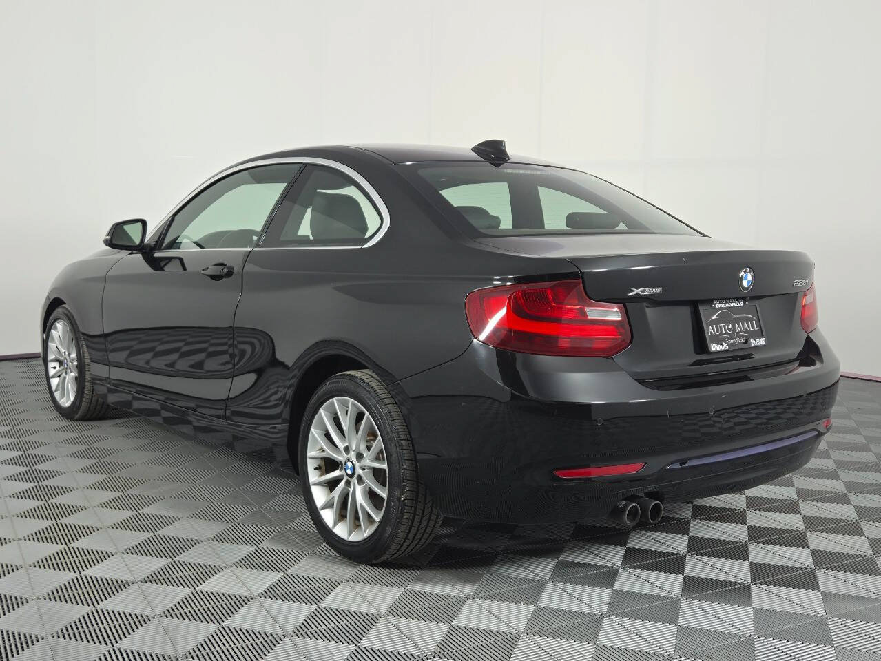 Used 2016 BMW 228i xDrive Coupe AWD/4WD image 5
