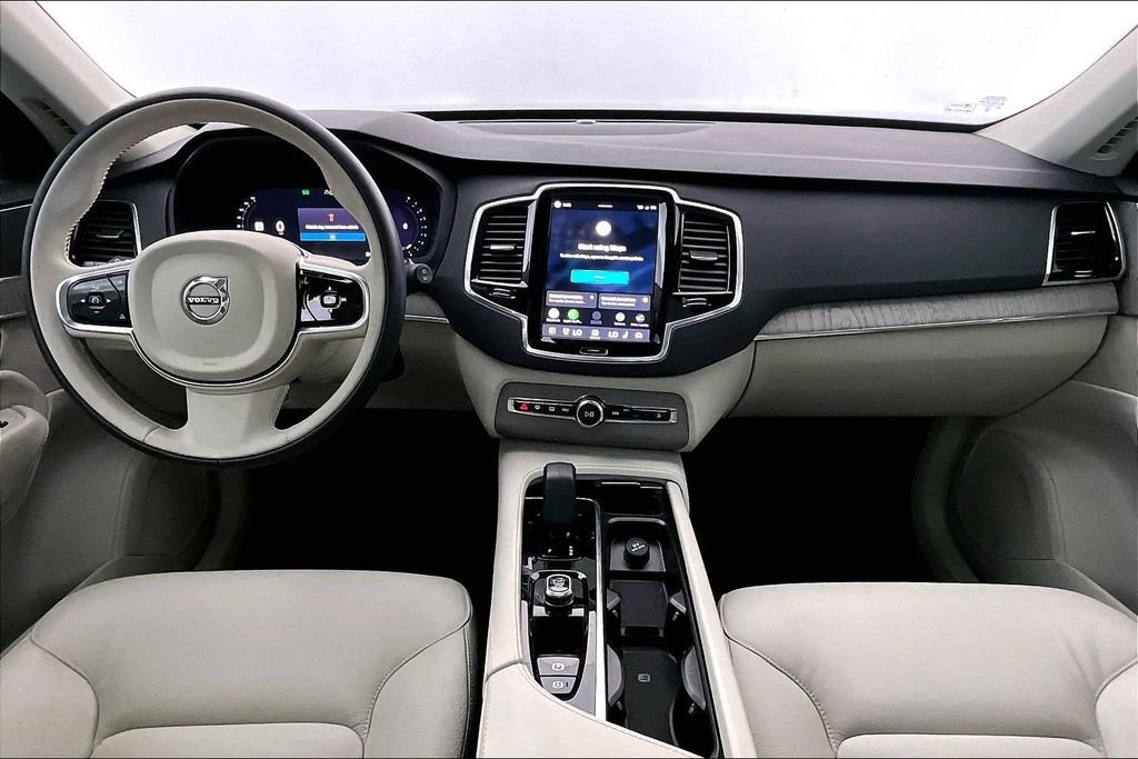 Certified 2025 Volvo XC90 B6 Plus w/ Protection Package Premier AWD/4WD image 19