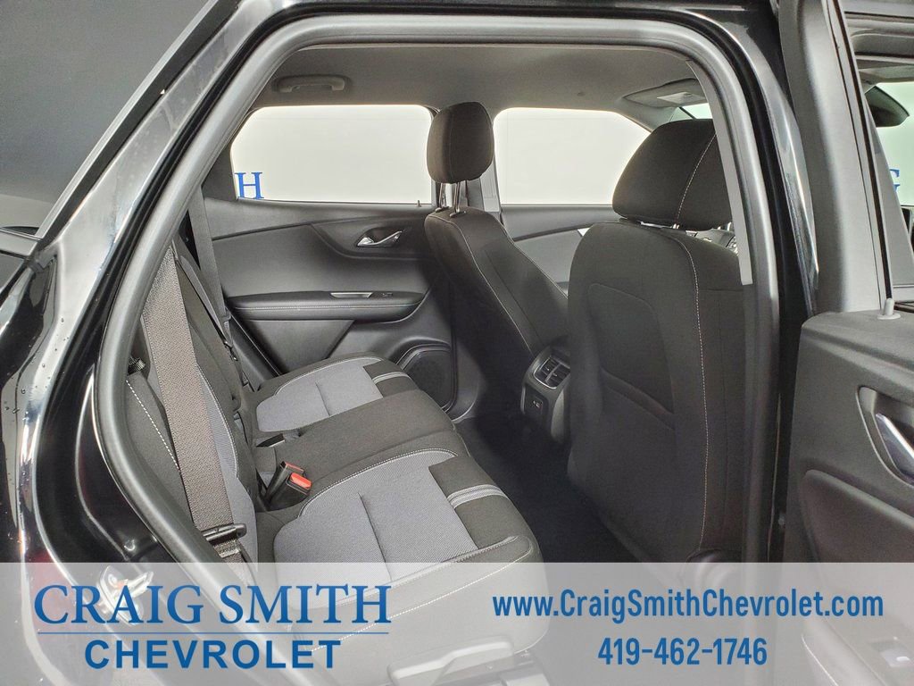 Used 2025 Chevrolet Blazer LT FWD image 34