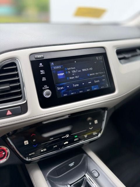 Used 2020 Honda HR-V EX image 12