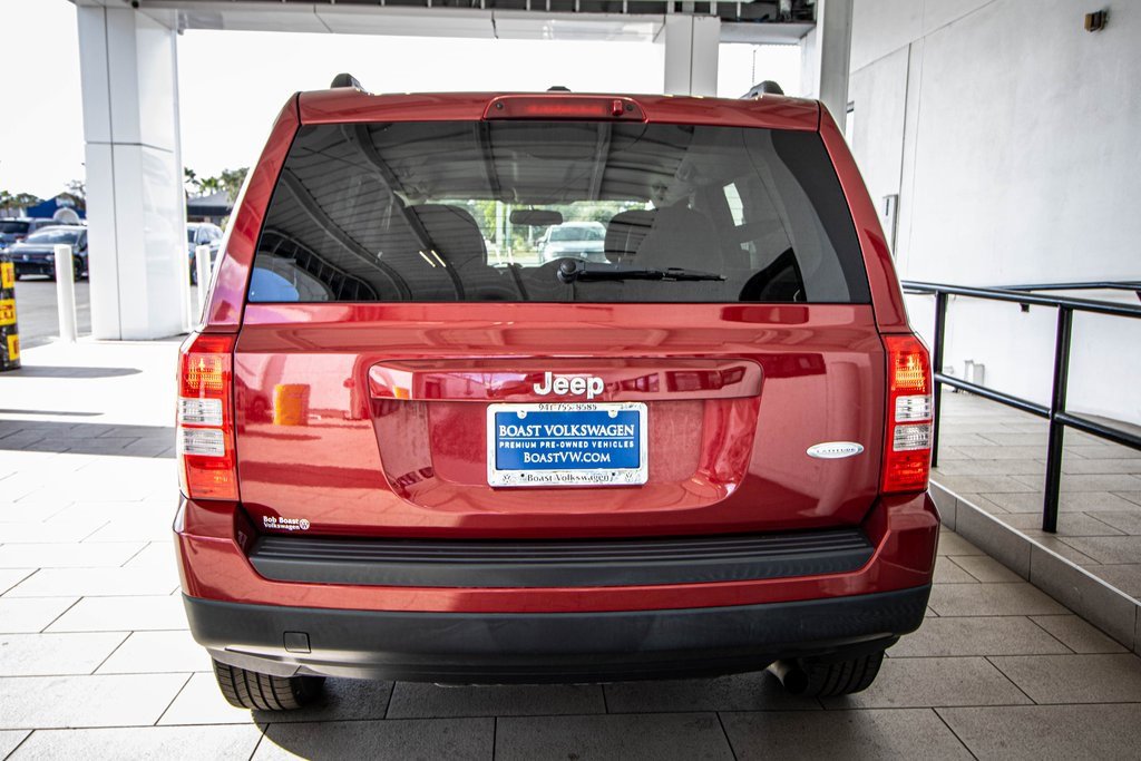 Used 2017 Jeep Patriot Latitude image 12