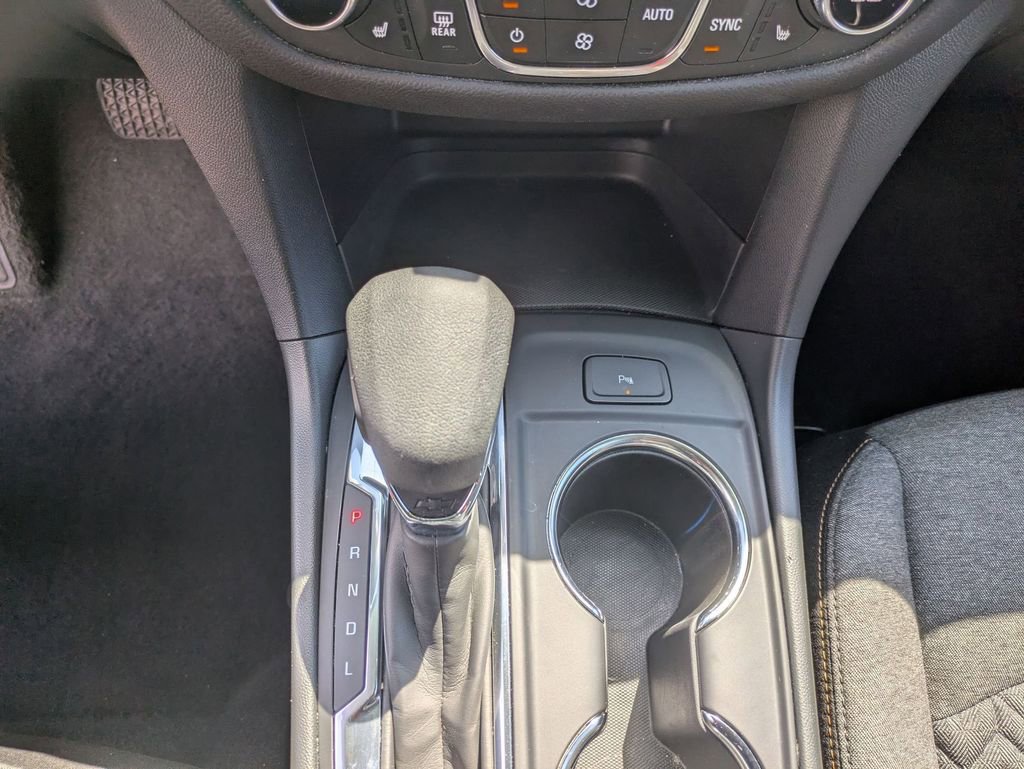 Used 2024 Chevrolet Equinox LT image 18