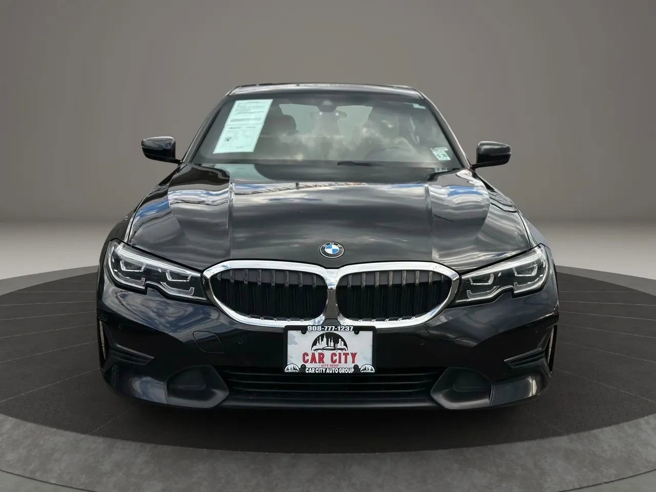 Used 2021 BMW 330i xDrive Sedan w/ Convenience Package image 2