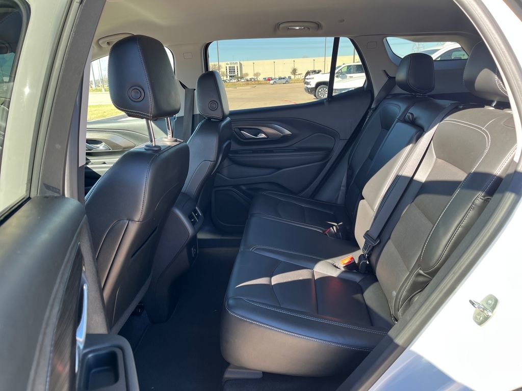 Used 2023 GMC Terrain SLT image 24