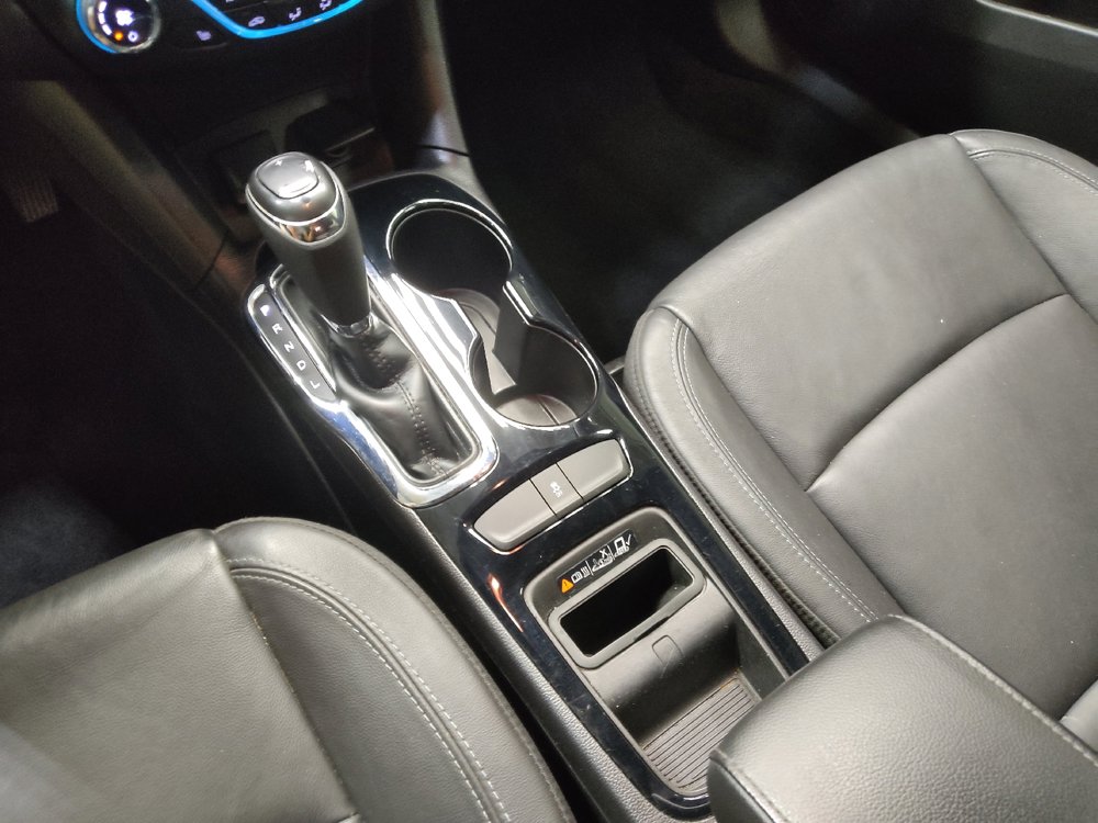 Used 2017 Chevrolet Cruze Premier FWD image 26